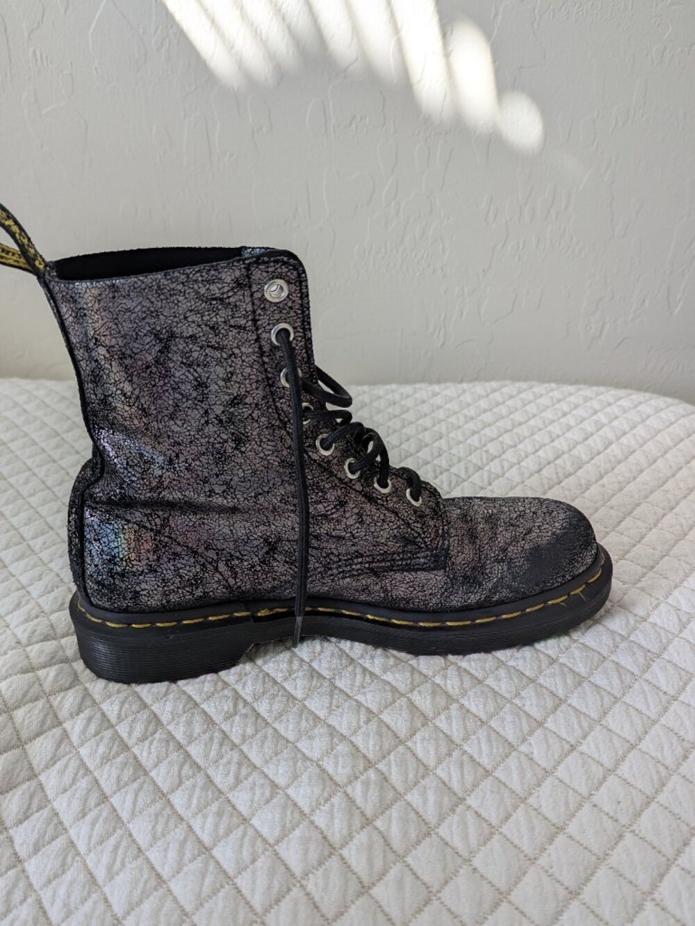 Dr. Martens 1460 Pascal Iridescent Crackle Boots size 8 - Picture 7 of 10